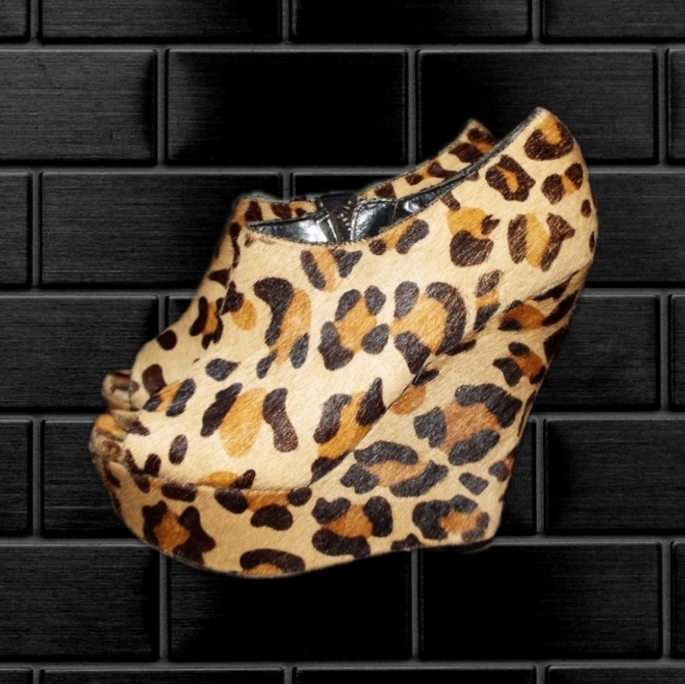 Leopard Steve Madden Wedges